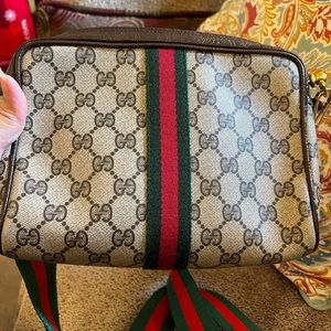 LAST PRICE. Gucci Sherryline Camera Pouch Crossbody